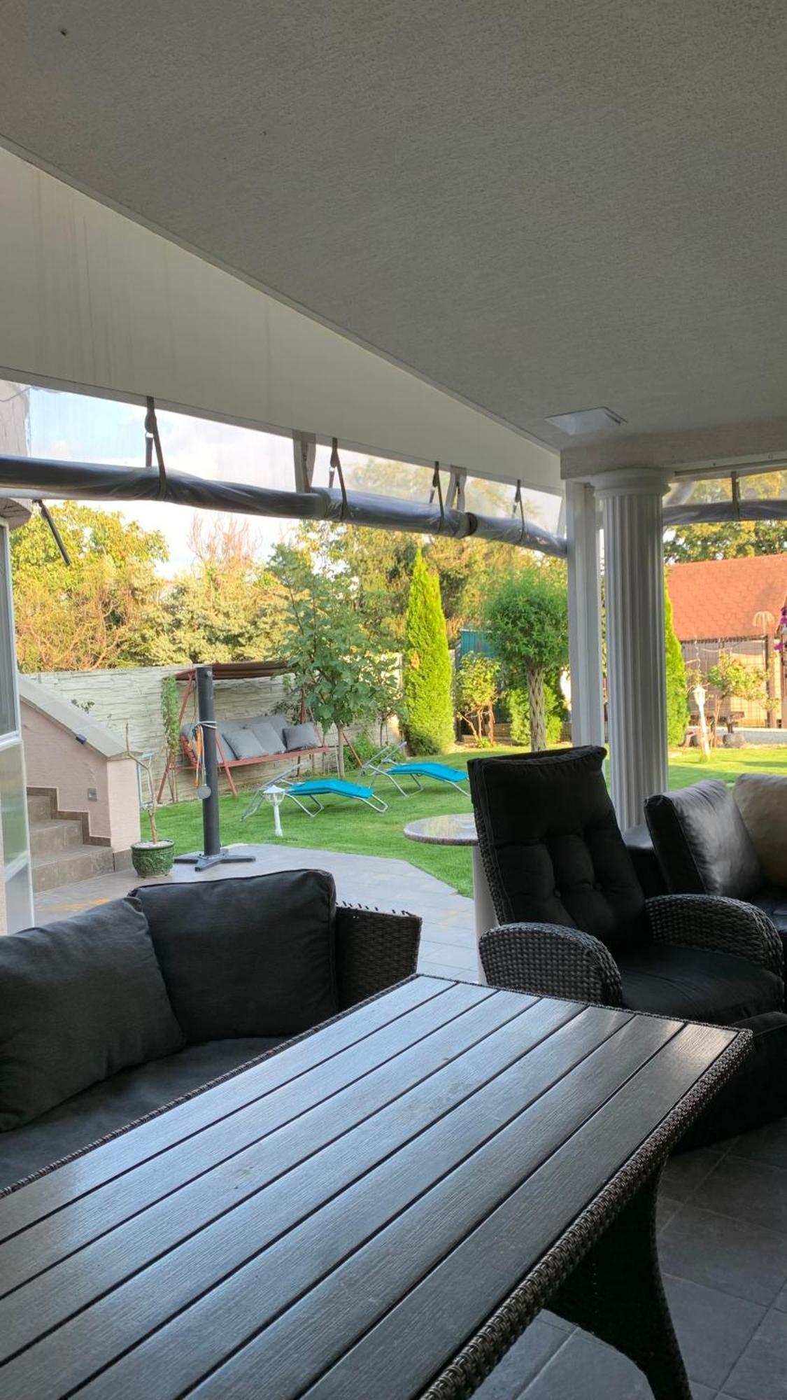 Meduza Wellness Spa S Ubytovanim Hlohovec Extérieur photo